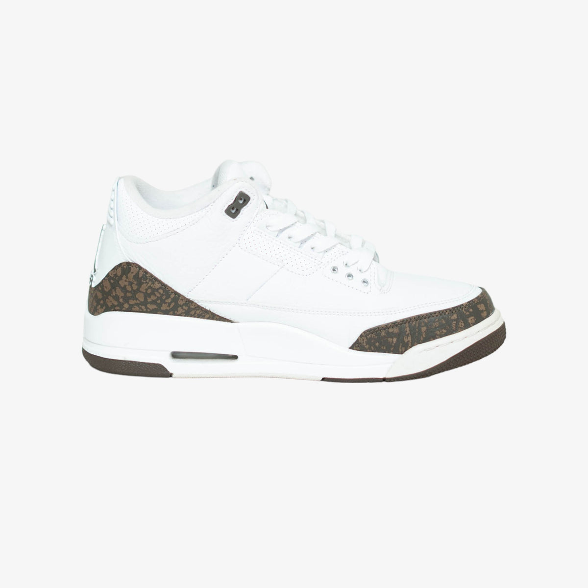 Mocha Air Jordan 3 [Size: 9 US]