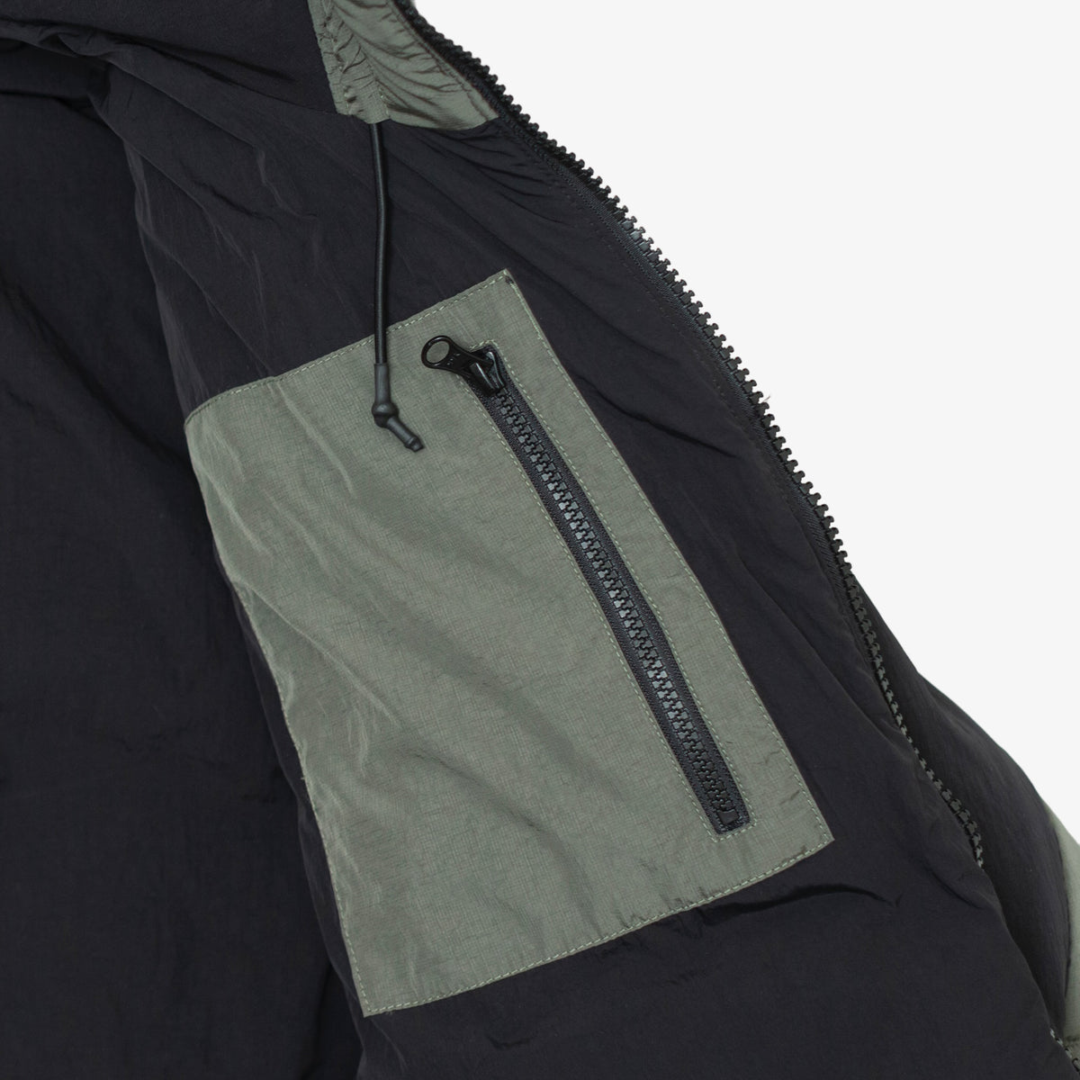 &#39;Black/Green&#39; Down Jacket [Size: Large]