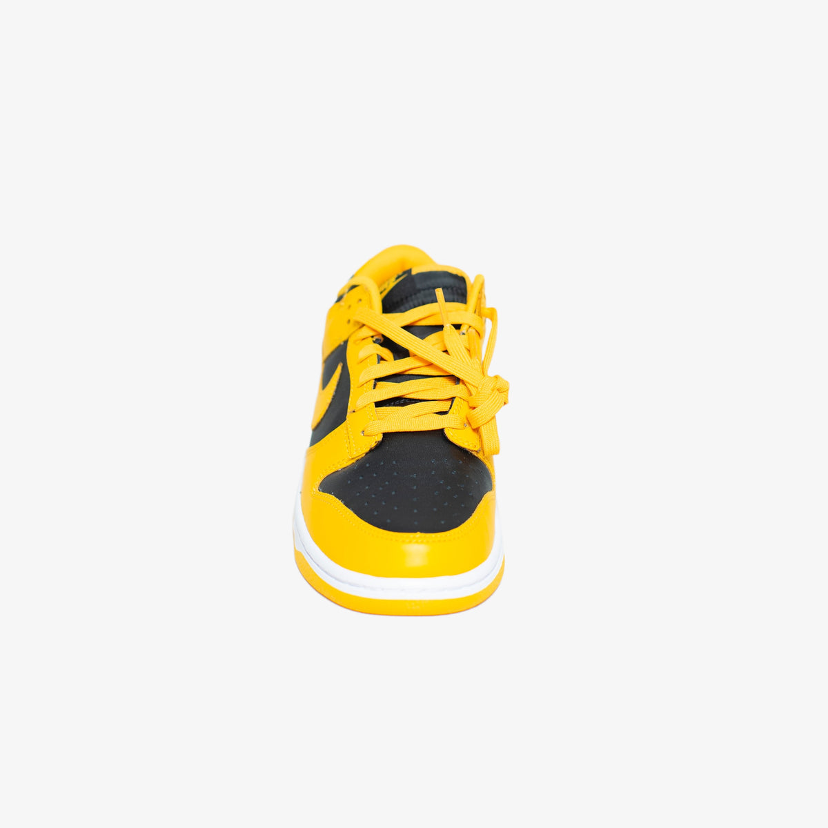 &#39;Championship Goldenrod&#39; Dunk Low [Size: 10.5 US]