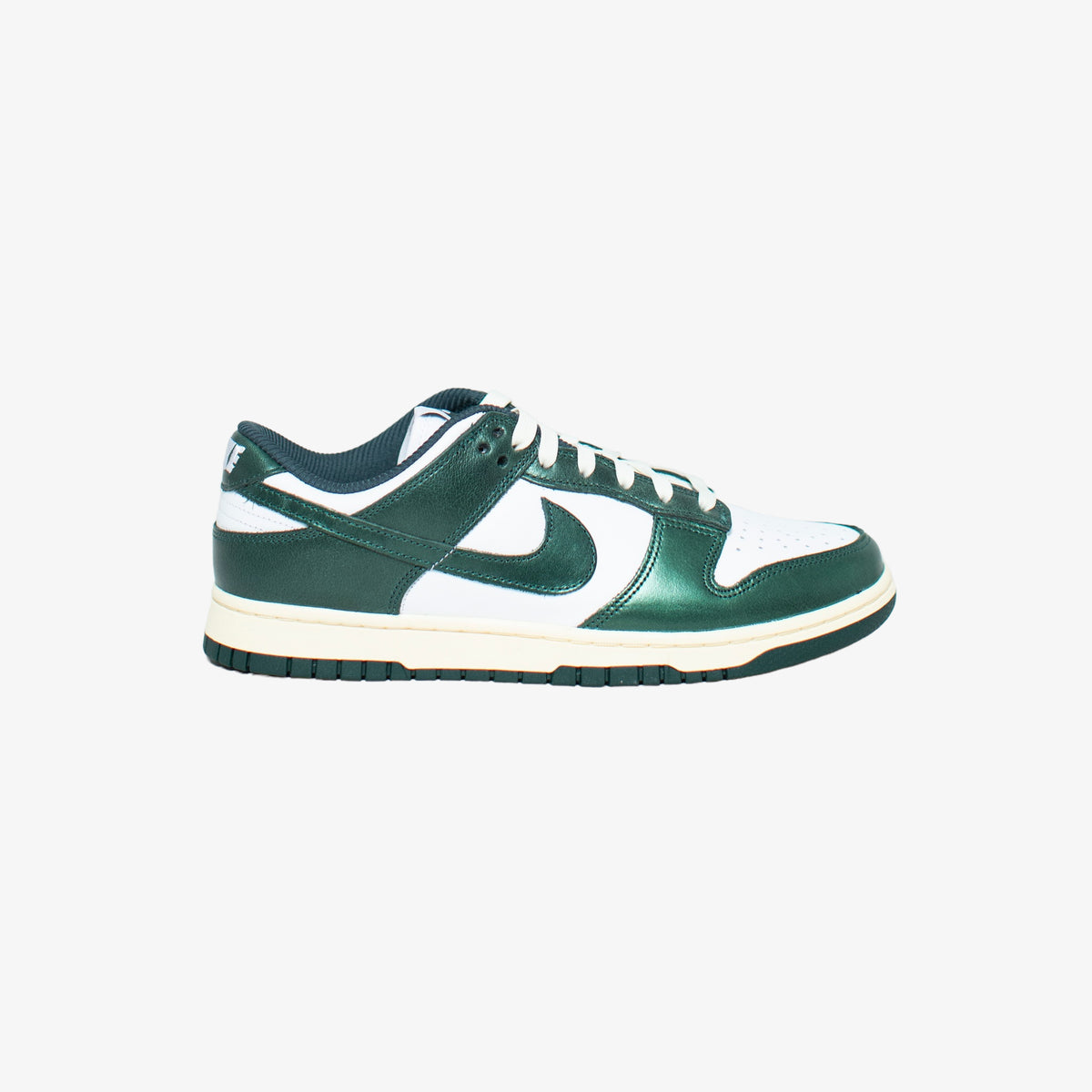 Vintage Green Dunk Low [Size: 10W/8.5M US]